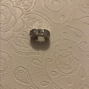 Pandora clip
